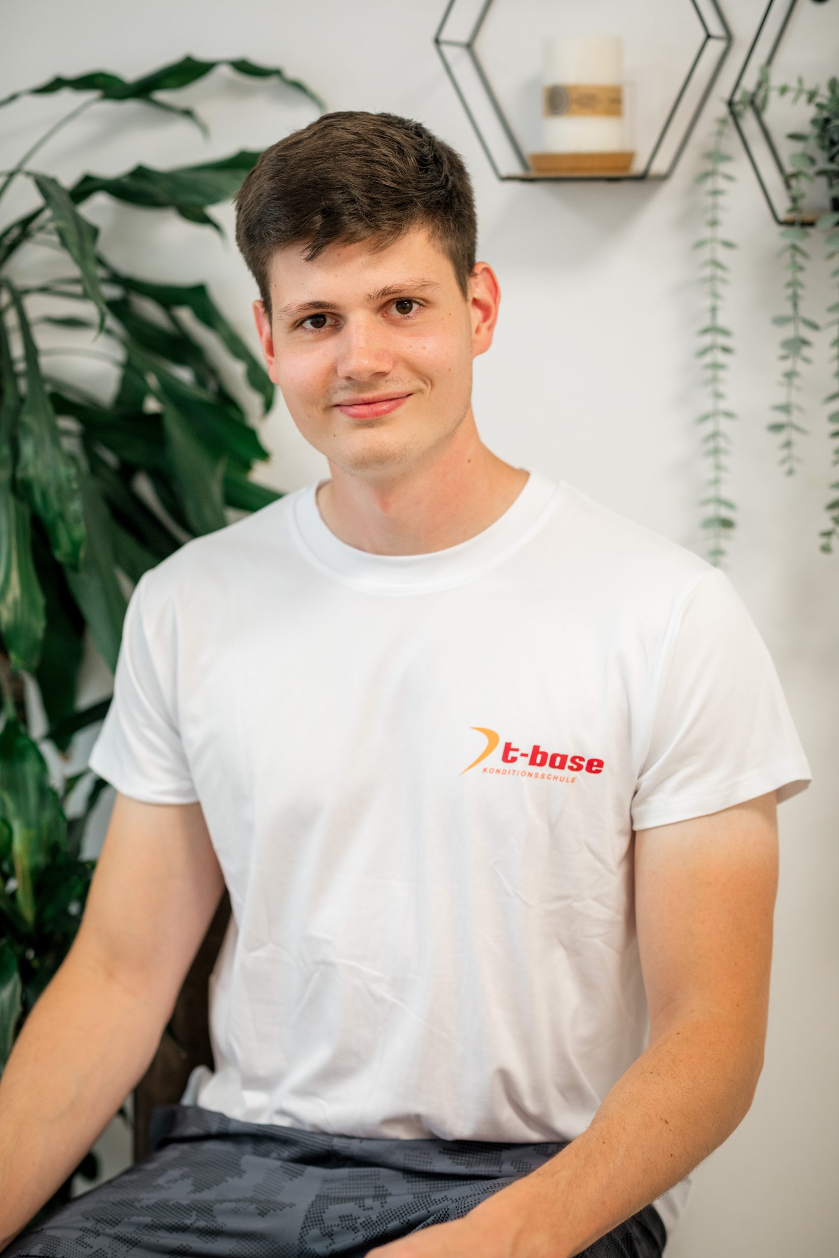 Eric Schäfer – t-base Konditionsschule